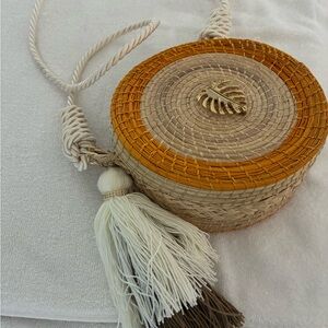 Elegant Woven Crossbody Bag with Tassel - Tan and Cream
